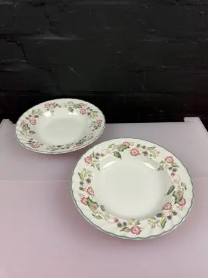 2 x BHS Victorian Rose Rimmed Soup / Pasta Bowls 9" 23 cm Wide Set