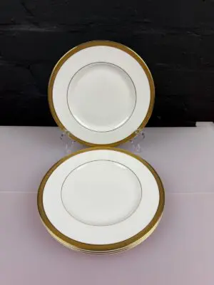 4 x Royal Doulton Royal Gold H4980 Salad Plates 8" Wide 2 Sets Available
