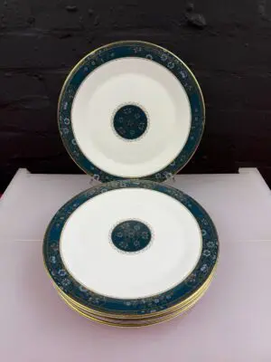 6 x Royal Doulton Carlyle Dinner Plates 10.75" Wide Used Set