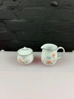 Denby Encore Sweet Pea Milk / Cream Jug 4" and Covered / Lidded Sugar Bowl Set