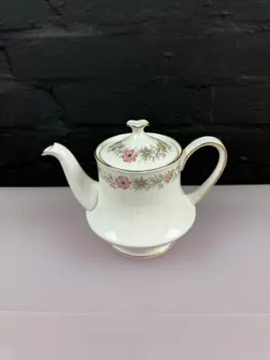 Paragon / Royal Albert Belinda Small Tea Pot 1 Pint