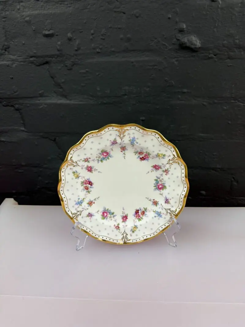 Royal Crown Derby Antoinette Fluted Salad Plate A1225 2nd Quality 20.5 cm 1983
