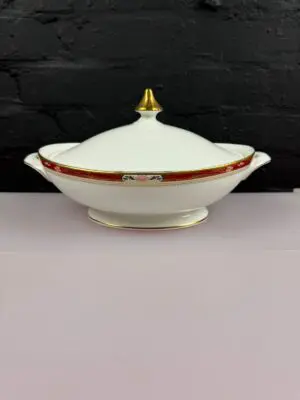 Royal Doulton Sandon H5172 Covered Vegetable Serving Dish / Tureen Plain Lid