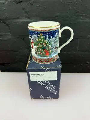 Royal Worcester Christmas Tales Tea / Coffee Mug 1997 9.5 cm High The Snowman