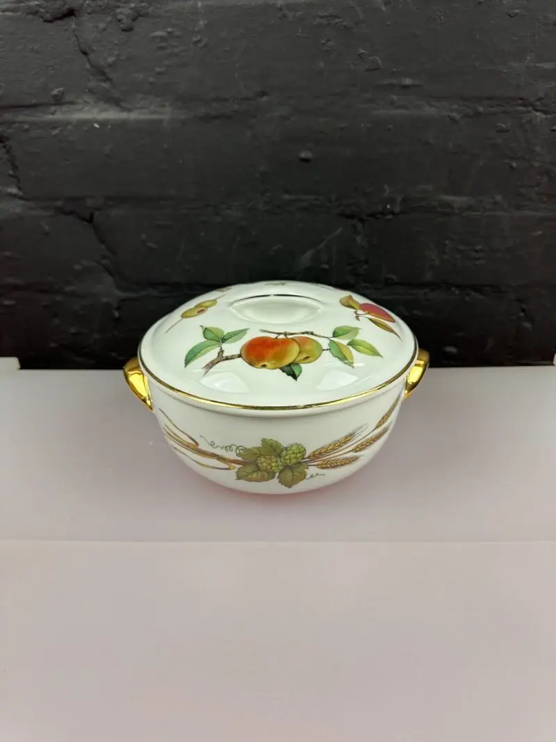 Royal Worcester Evesham Gold Round Casserole Shape 23 Serving Dish 17 cm Wide