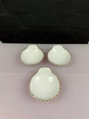 3 x Royal Worcester Contessa Shell Shape Dishes 5" White and Gold Set