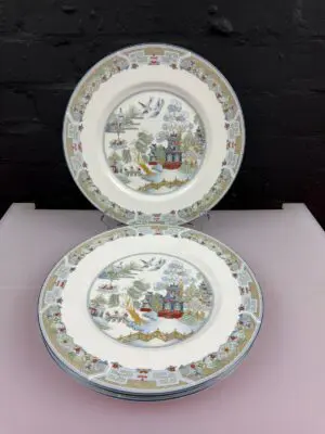 4 x Wedgwood Chinese Legend Large Dinner Plates 27.5 cm Wide 2 Sets Available