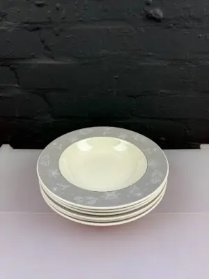 6 x Royal Doulton Bridal Veil D.6459 Rimmed Soup / Pasta Bowls 23.5 cm Wide Set