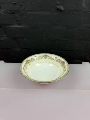 Aynsley Henley Round Open Fruit Vegetable Serving Dish Bowl  23 cm x 7 cm