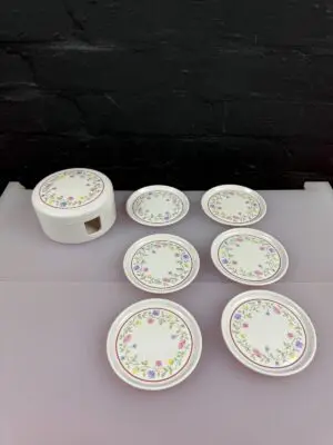 Johnson Brothers Summer Chintz Clover Leaf Melamine Coaster & Holder Set of 6