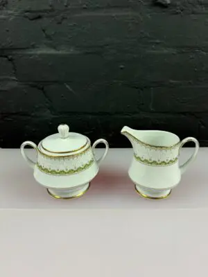 Noritake Katrina 2254 Milk / Cream Jug 11 cm and Covered Sugar Bowl Set