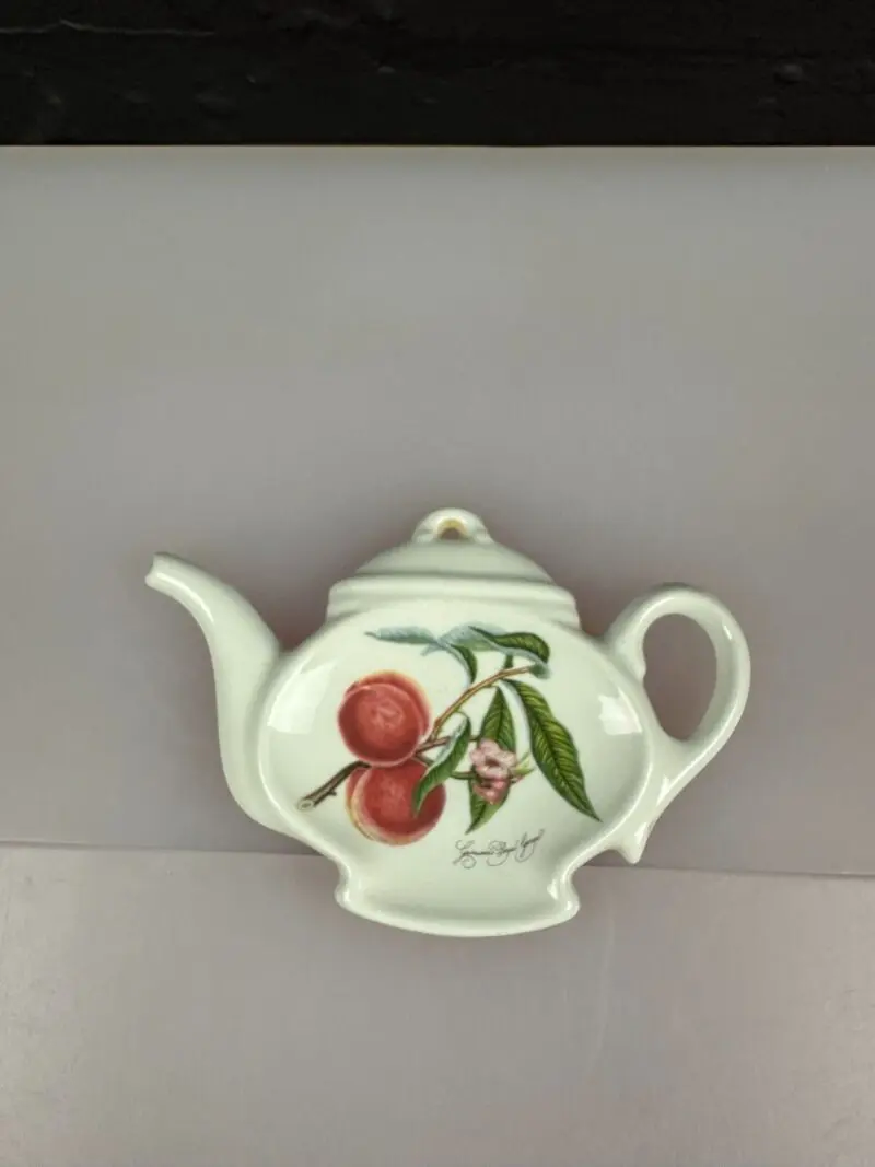 Portmeirion Pomona Teabag Spoon Rest Royal George in the Shape of a Teapot