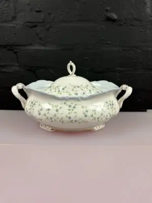 Royal Albert Caroline Covered / Lidded Vegetable Serving Dish / Tureen