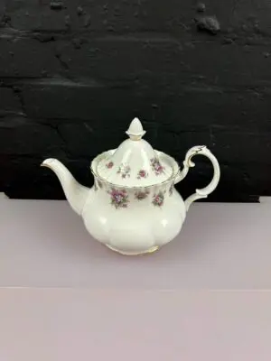 Royal Albert Sweet Violets Large Tea Pot 2nd Quality 2.25 Pints Chip to Rim