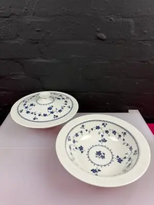 Royal Doulton Yorktown T.C.1013 Covered Vegetable Serving Dishes 2 Base 1 x Lid