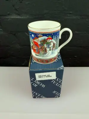 Royal Worcester Christmas Tales Tea Coffee Mug 1999 9.5 cm High Santa Snowman