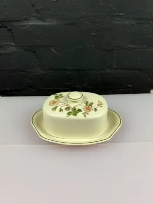 St Michael Marks & Spencer Autumn Leaves Covered butter / Cheese Dish