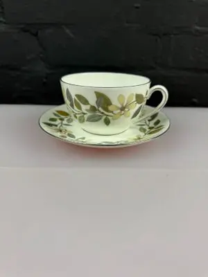Wedgwood Beaconsfield Large Breakfast Cup 10.5 cm and Saucer 16 cm Wide Set