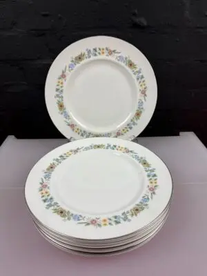 8 x Royal Doulton Pastorale H5002 Dinner Plates 27 cm Wide Set