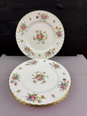 Minton Marlow Dinner Plates 27 cm Wide 4 Sets of 4 Available