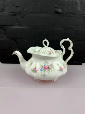 Royal Albert Colleen Large Tea Pot 2.25 Pints