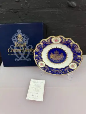 Royal Crown Derby Fluted Plate 8.75" ER Queen Mothers 100th Birthday 118 of 750