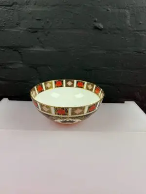 Royal Crown Derby Old Imari 1128 Fruit Salad Serving Bowl 24 cm x 10 cm 1974 1st