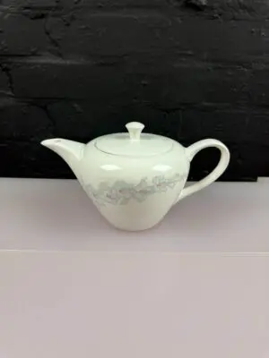 Wedgwood Ice Flower Tea Pot 2 Pints