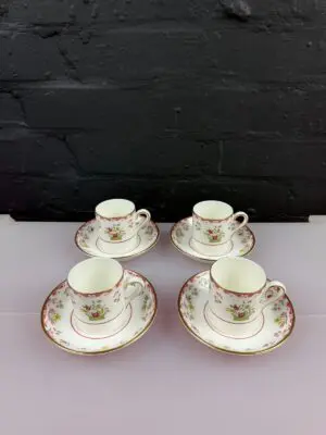 4 x Wedgwood Williamsburg Bianca Coffee Espresso Cups / Cans and Saucers Set