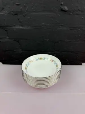 8 x Royal Doulton Pastorale H5002 Cereal / Soup Bowls 17.5 cm Wide Set