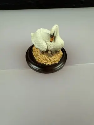 Country Artists Minature 'Swan And Cygnets' Figurine. 1990. 2.5" Tall