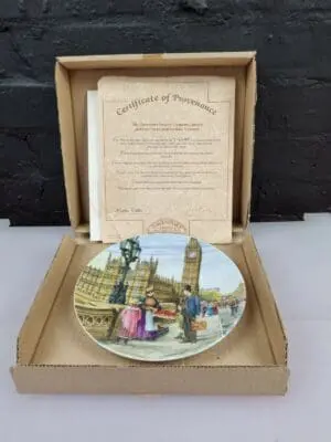 Davenport The Strawberry Seller Plate Boxed Coa