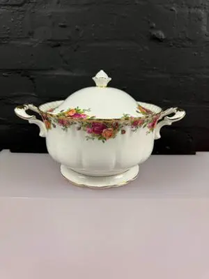 Royal Albert Old Country Roses Large Covered Soup Serving Dish / Tureen RARE