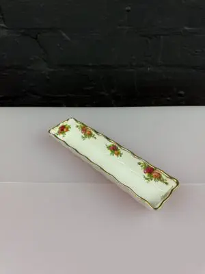 Royal Albert Old Country Roses Mint / Pen Tray 21 cm x 5.5 cm