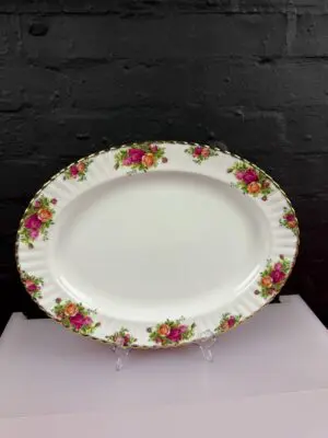 Royal Albert Old Country Roses Oval Carving Serving Platter 41.5 cm x 31.5 cm