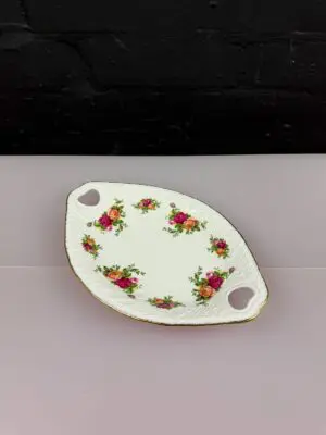 Royal Albert Old Country Roses Oval Trinket Tray Heart Handles 9" 2 Available