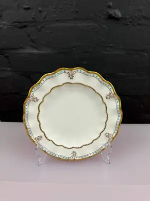 Royal Crown Derby Lombardy A.1127 Fluted Salad Plate 21 cm Wide XX 1957