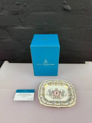 Royal Crown Derby Longest Serving Monarch Commemorative Trinket Tray 133 of 750