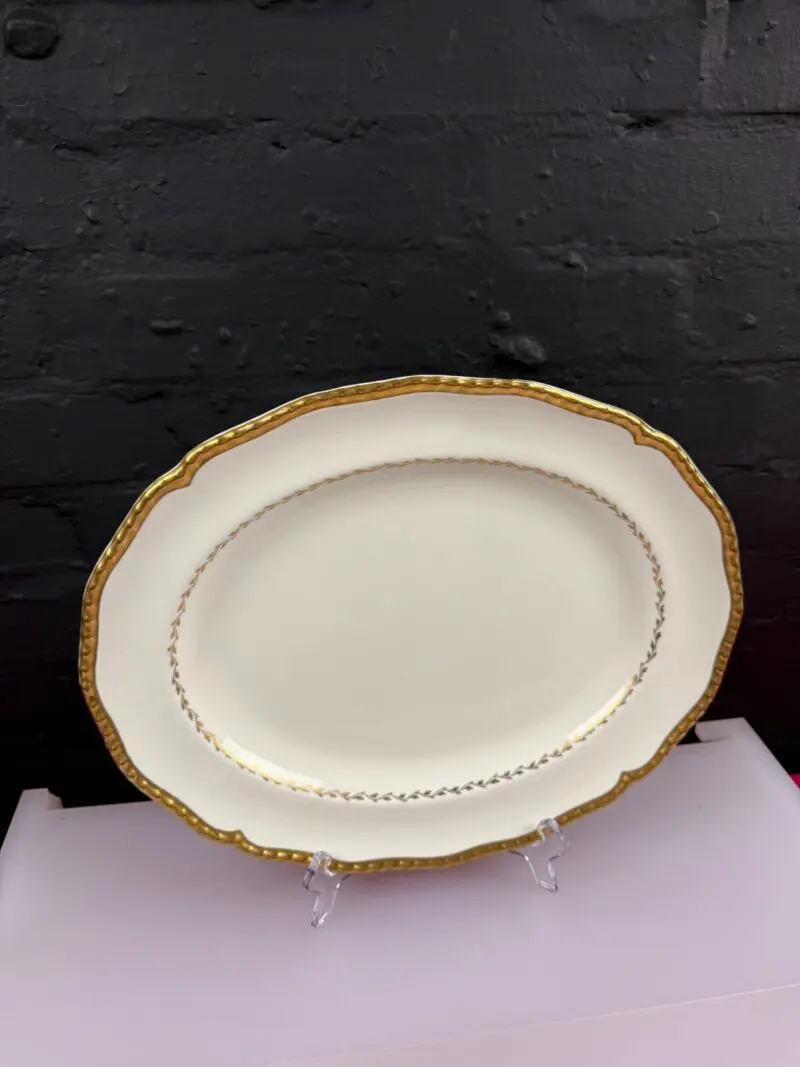 Royal Doulton Belvedere V1877 Large Oval Carving Serving Platter Plate 15" x 12"