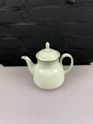 Royal Doulton Berkshire TC1021 Tea Pot 1.75 Pints