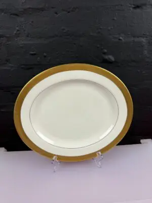 Royal Worcester Durham Oval Carving Serving Platter Plate 34 cm x 29 cm