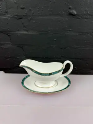 Royal Worcester Medici Green Gravy Boat Sauce Jug and Stand / Drip Plate 2 Sets