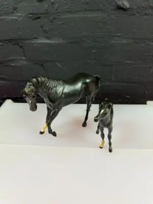 Vintage Beswick Black Beauty and Foal Ceramic Horse Figures Set 15 cm and 17 cm