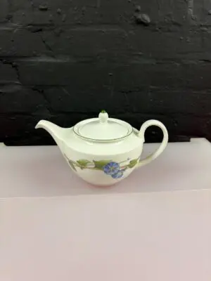 Wedgwood Blue Delphi Tea Pot 2 Pints