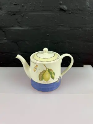 Wedgwood Sarah's Garden Large Tea Pot 2 Pints