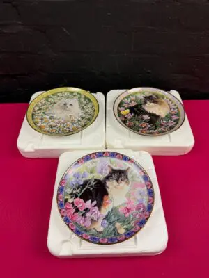 3 x Danbury Mint Cabinet Plates Cats Among The Flowers Lesley Anne Ivory