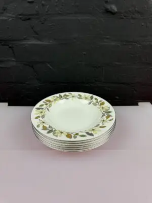 6 x Wedgwood Beaconsfield Rimmed Soup Bowls 9" Wide Set
