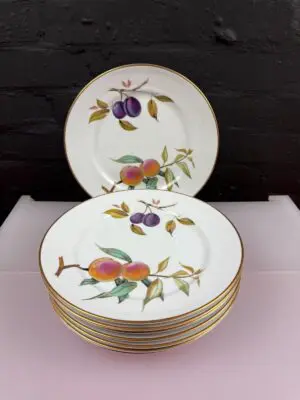 8 x Royal Worcester Evesham Gold Dinner Plates 25.5 cm Wide Set