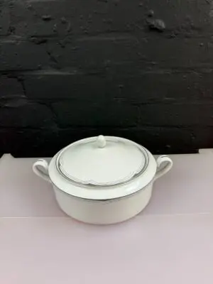 Noritake Dynasty L565 Covered Vegetable Serving Dish / Tureen 2 Available