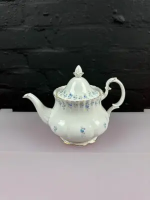 Royal Albert Memory Lane Large Tea Pot 1st Quality 2.5 Pints